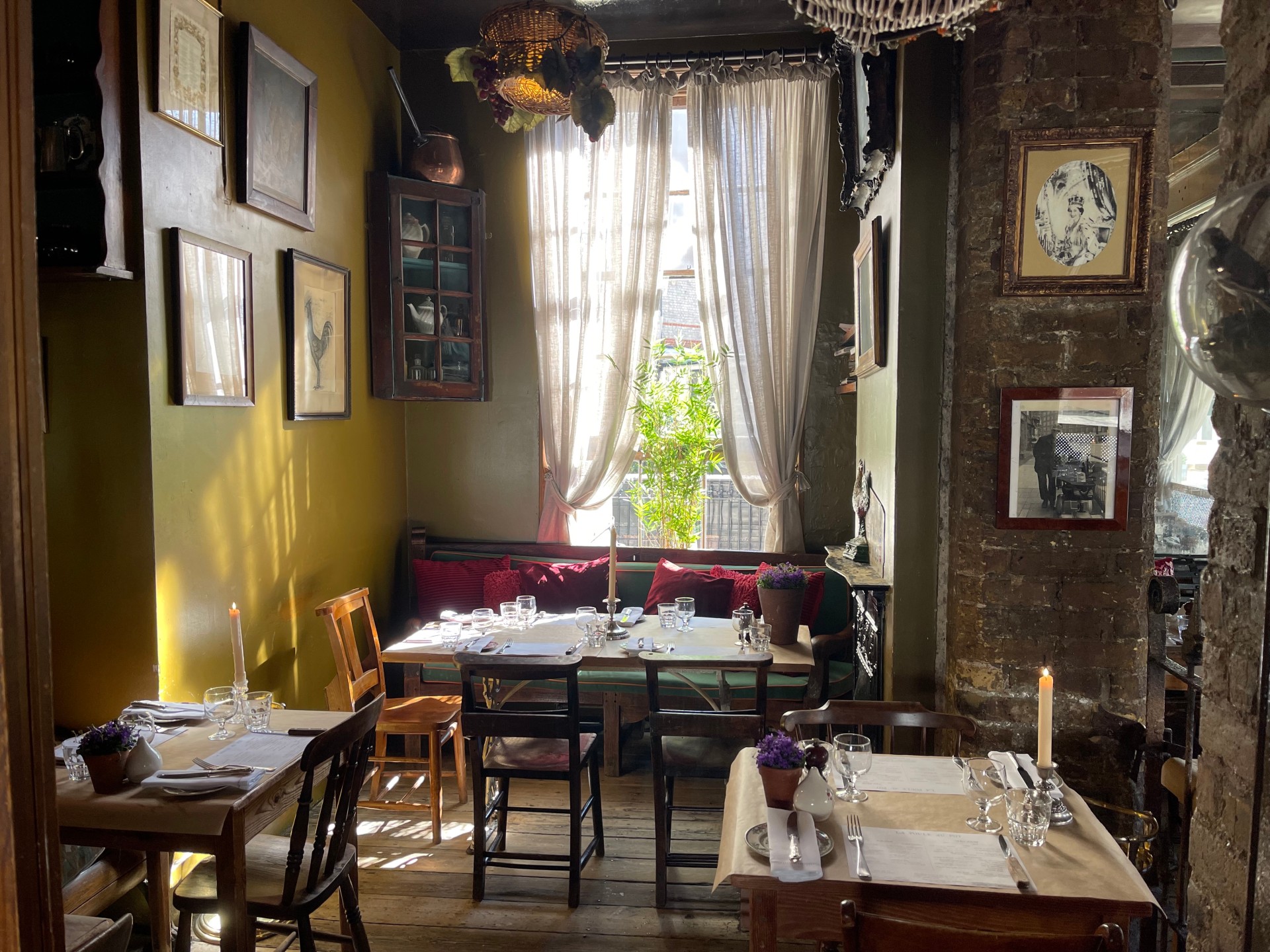La Poule au Pot - interior 40.jpg